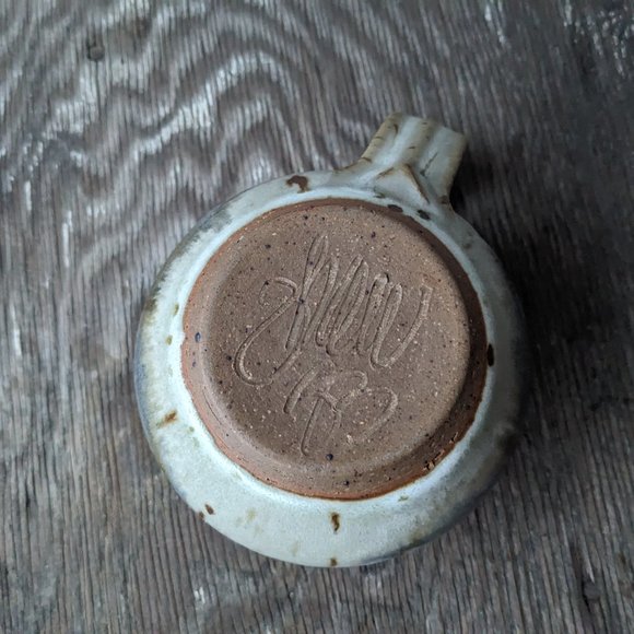 Two Handmade Ceramic Mugs Grey and Blue - Picture 6 of 9